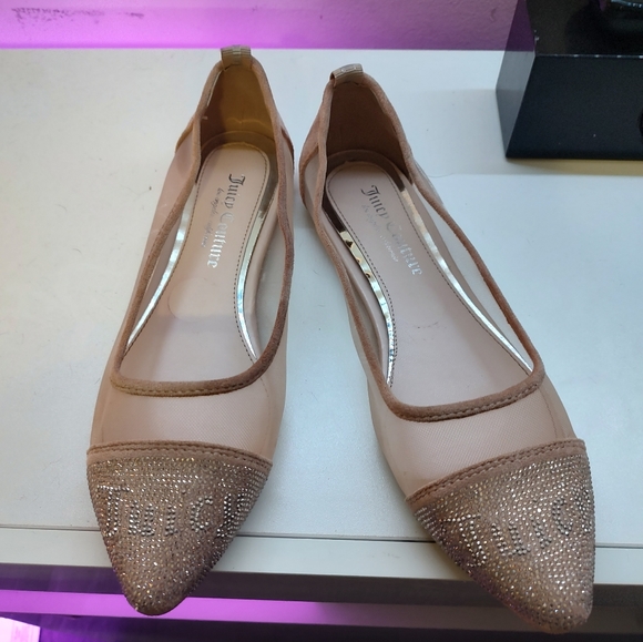 JUICY COUTURE ointed toe Flats,tan/gold, sheer fabric w/Sparkled "Juicy" on toes - Picture 3 of 7